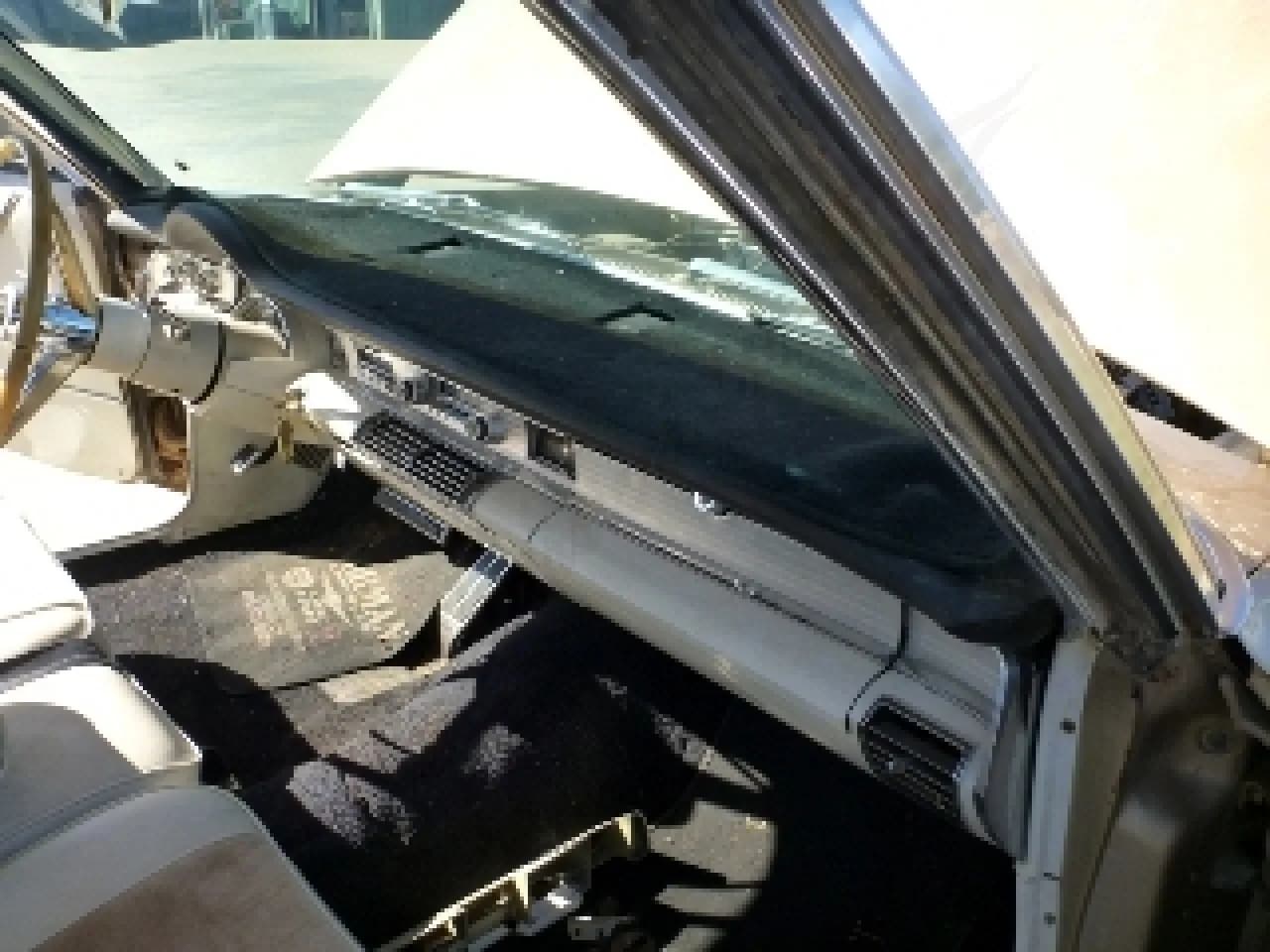 1965 Chrysler 300 - Thumbnail 2