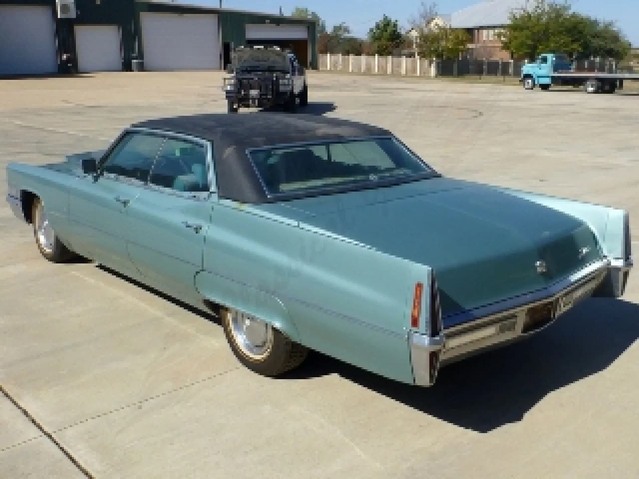 1970 Cadillac DeVille - Thumbnail 5