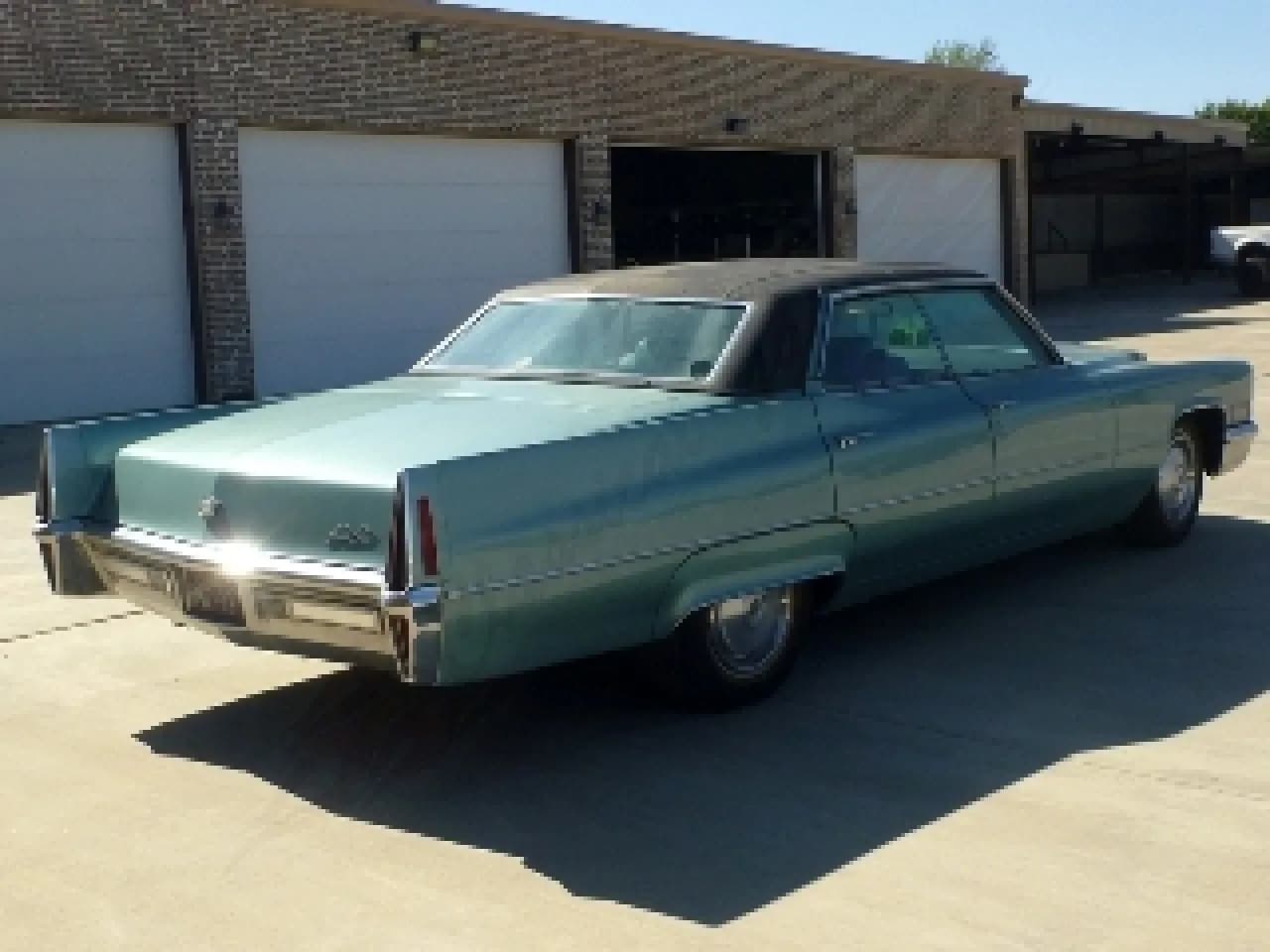1970 Cadillac DeVille - Thumbnail 6