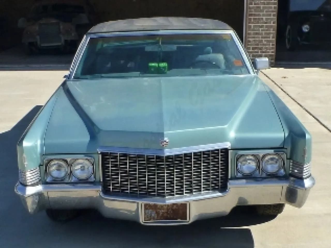 1970 Cadillac DeVille - Thumbnail 3