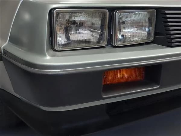 DeLorean DMC-12 - Thumbnail 7