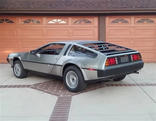 DeLorean DMC-12 - Thumbnail 2