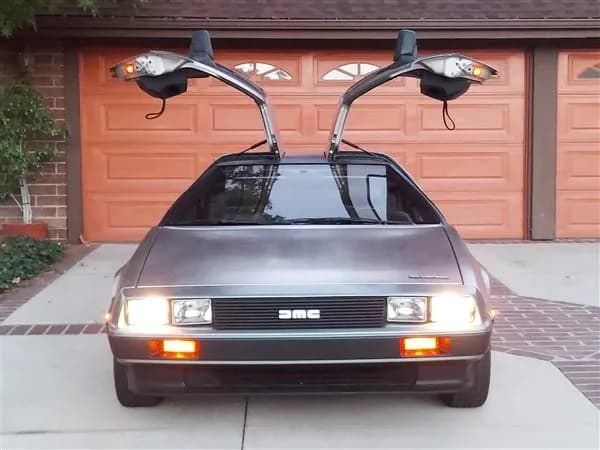 DeLorean DMC-12 - Thumbnail 3