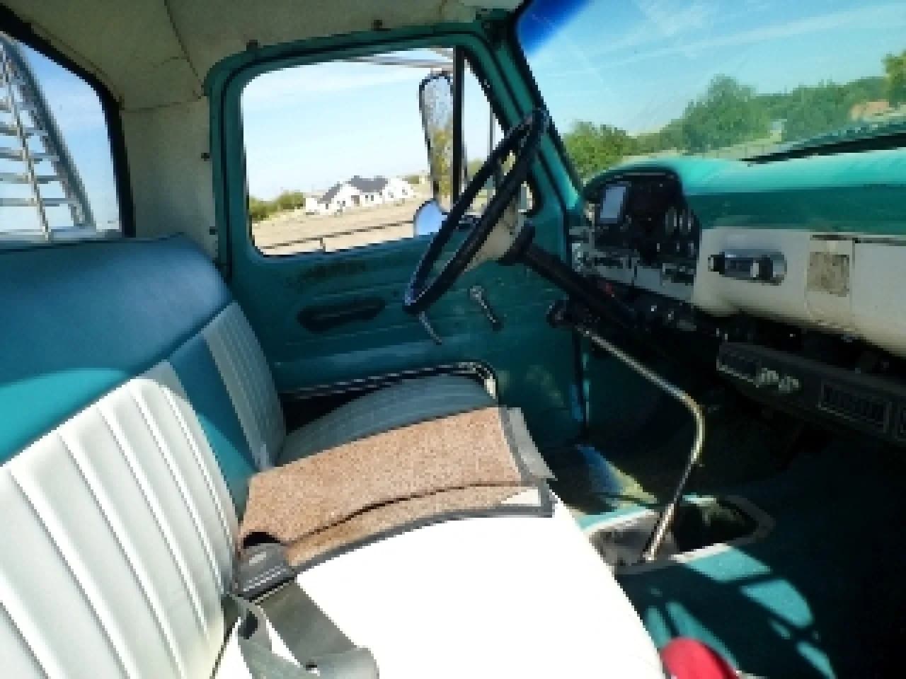 1965 Ford N600 Rollback Wrecker - Thumbnail 8