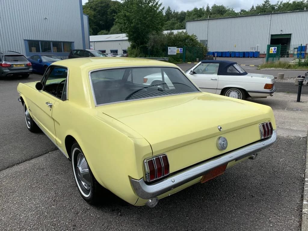 1965 Ford Mustang 289 V8 manual - Thumbnail 8