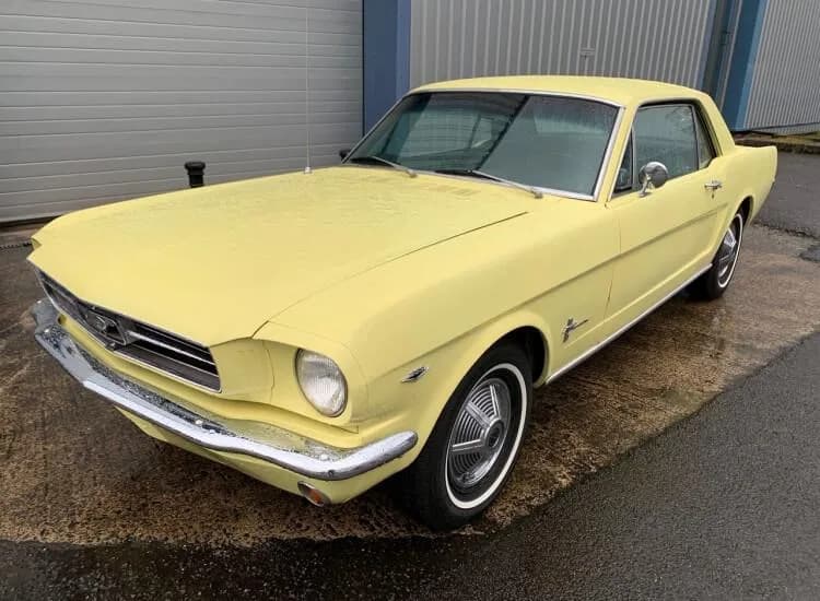 1965 Ford Mustang 289 V8 manual - Thumbnail 3