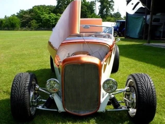 1932 Ford Highboy - Thumbnail 7