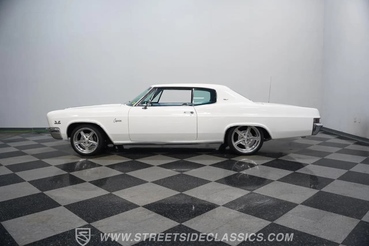 1966 Chevrolet Caprice 396 - Thumbnail 8