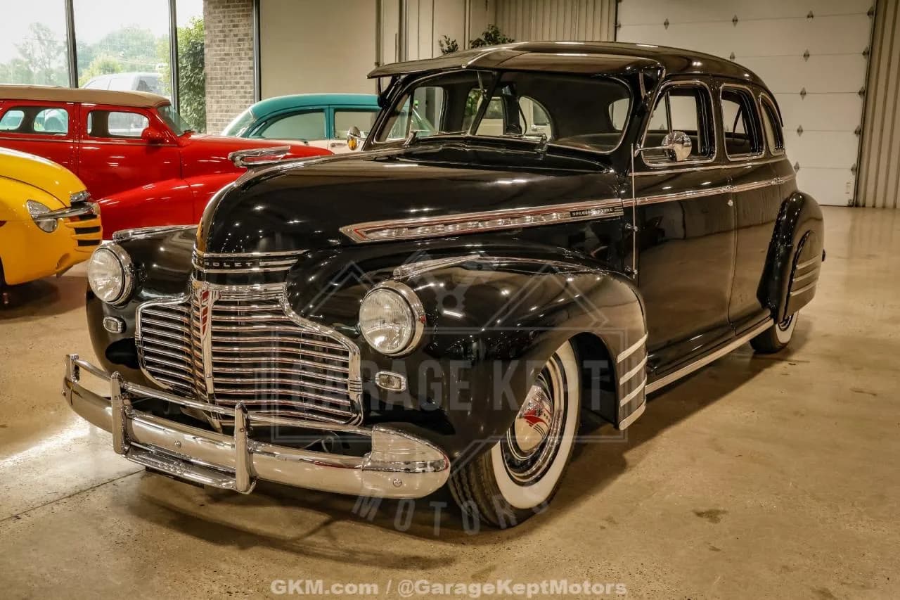1941 Chevrolet Special Deluxe - Thumbnail 3