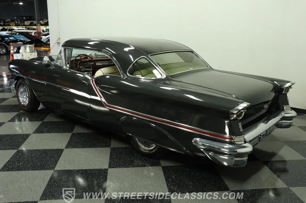1957 Oldsmobile Super 88 - Thumbnail 7