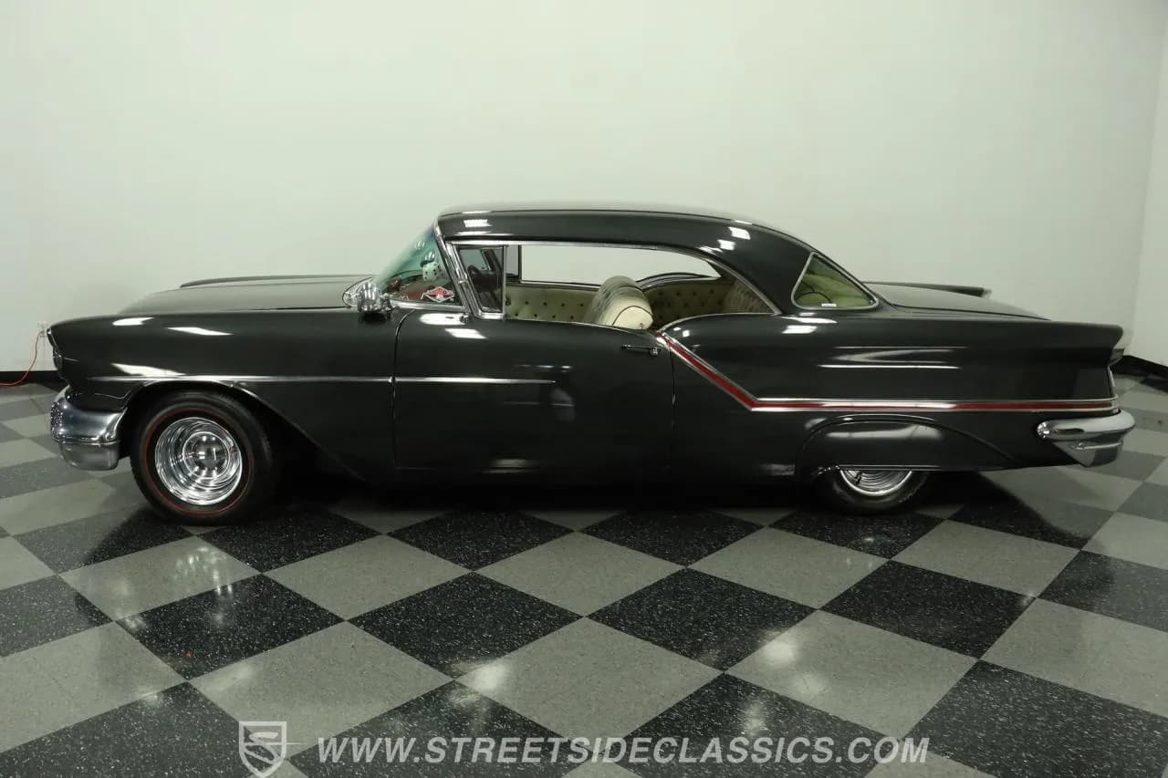 1957 Oldsmobile Super 88 - Thumbnail 2