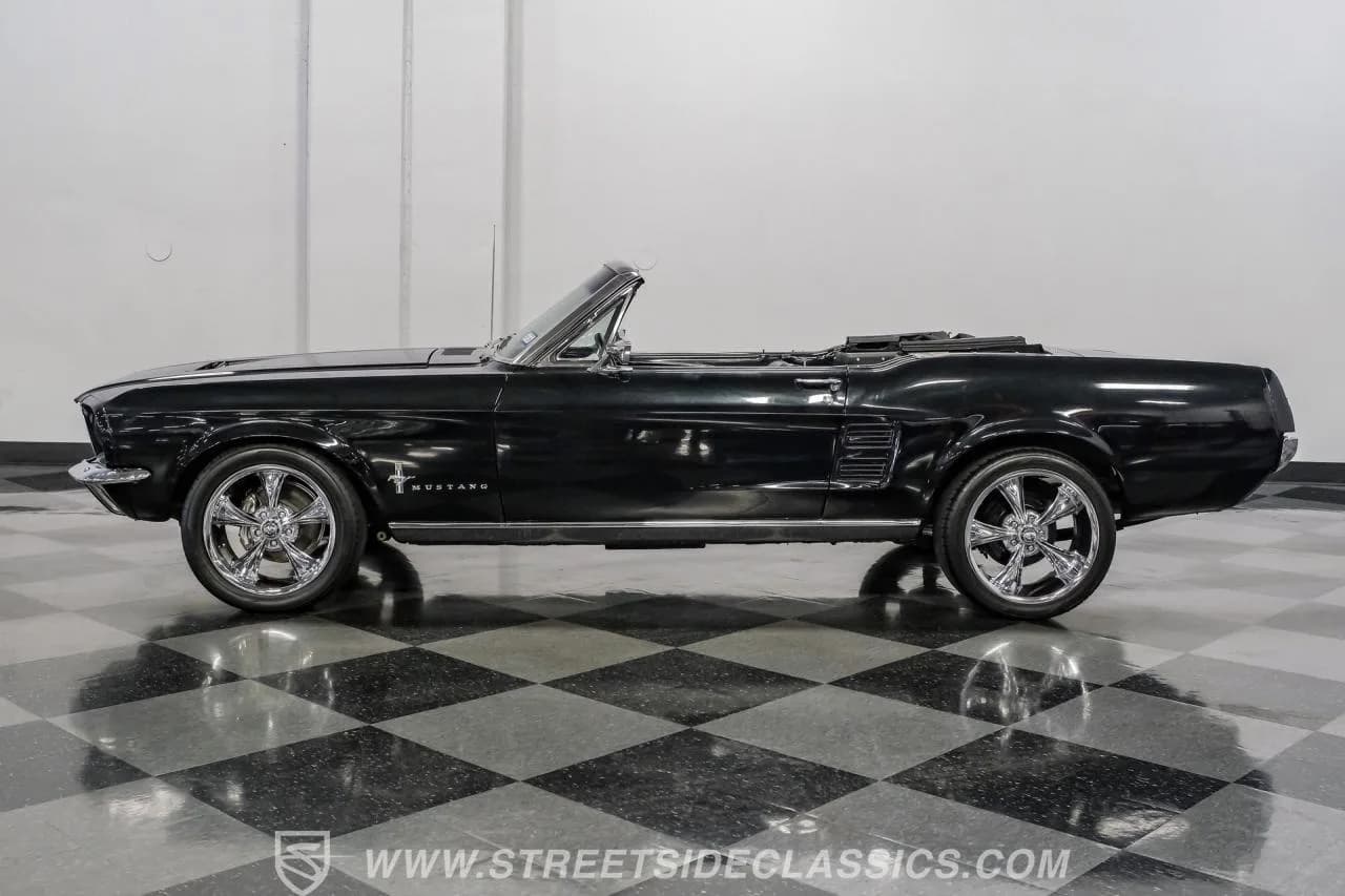 1967 Ford Mustang Convertible - Thumbnail 7