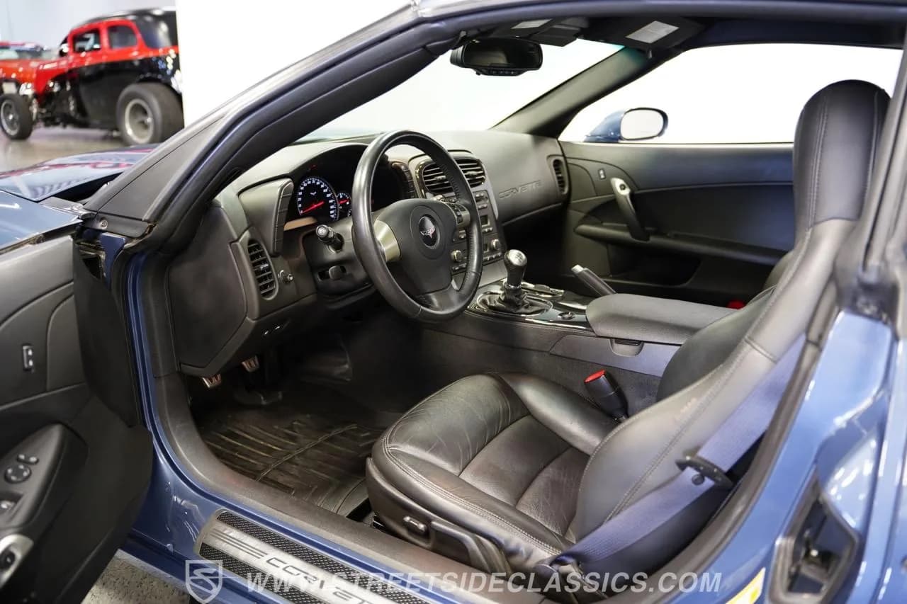 2011 Chevrolet Corvette Grand Sport 1LT - Thumbnail 4