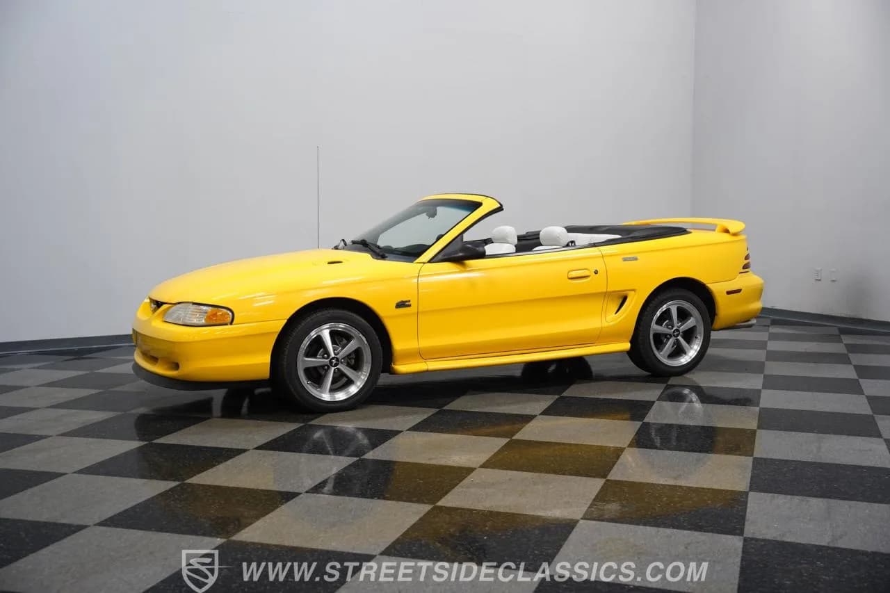 1995 Ford Mustang GT Convertible - Thumbnail 7
