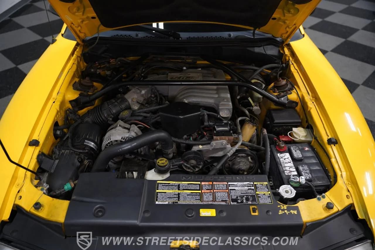 1995 Ford Mustang GT Convertible - Thumbnail 3