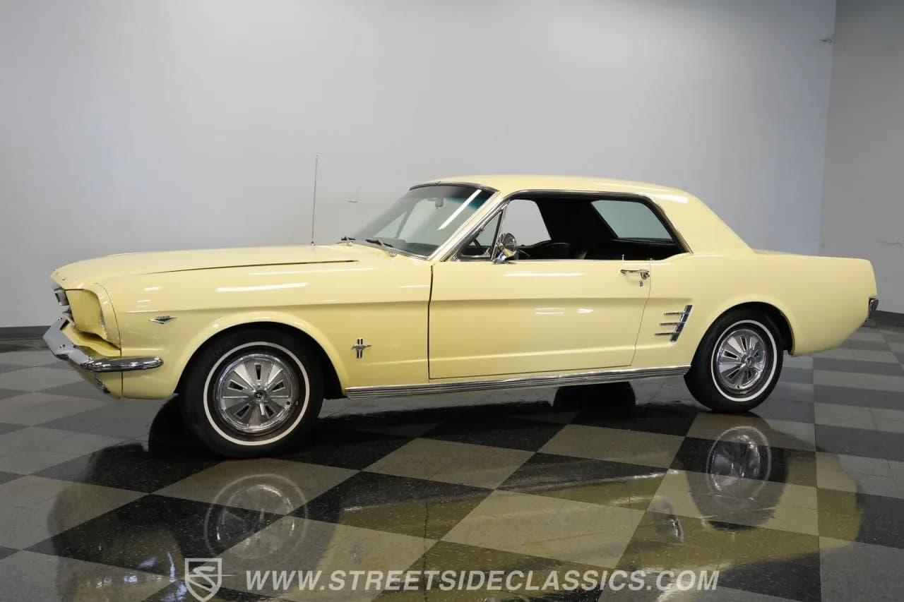 1966 Ford Mustang - Thumbnail 7