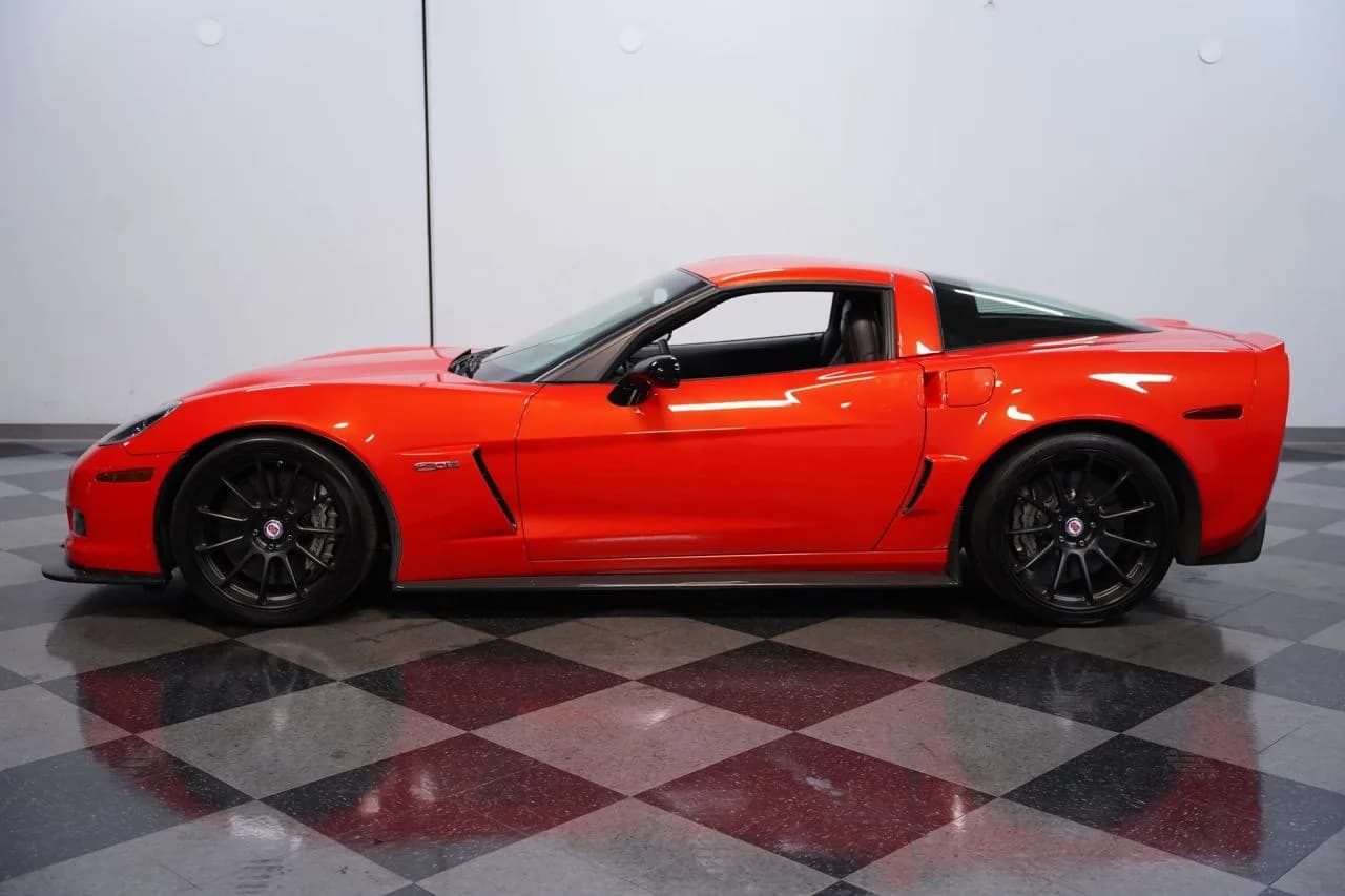 2011 Chevrolet Corvette Z06 3LZ Z07 Carbon Special Edition - Thumbnail 2