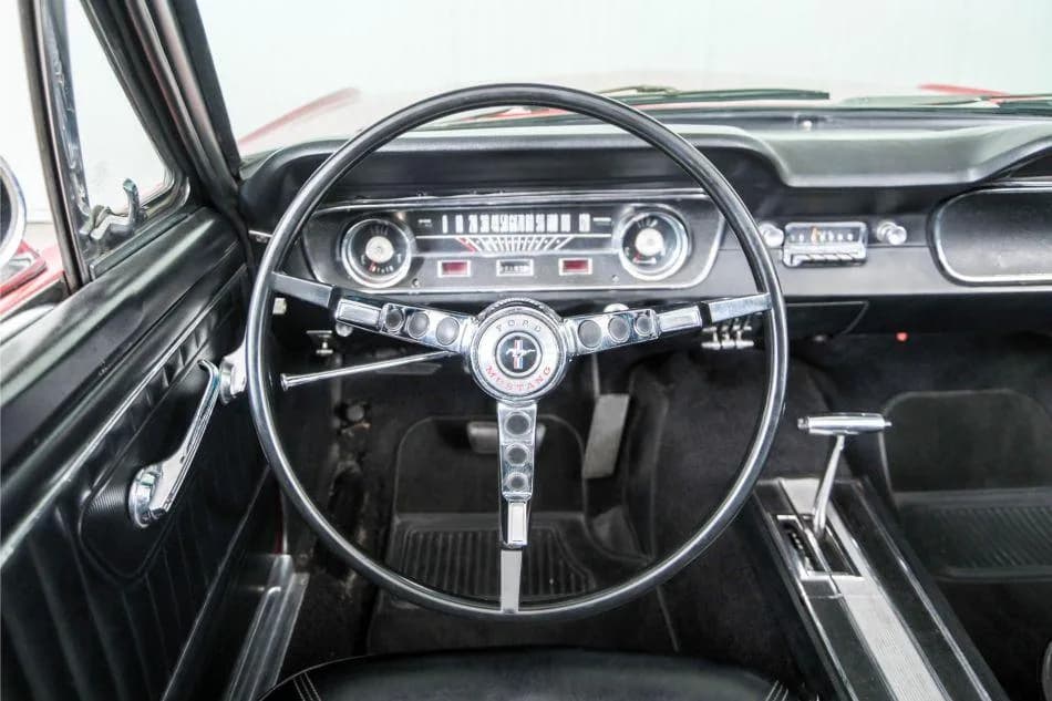 1965 Ford Mustang - Thumbnail 8