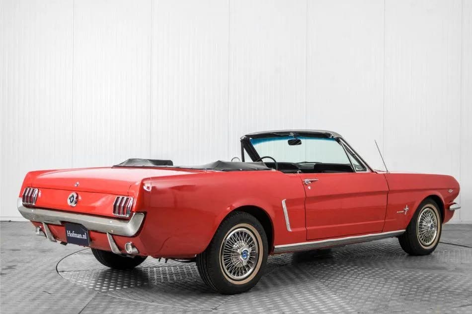 1965 Ford Mustang - Thumbnail 2