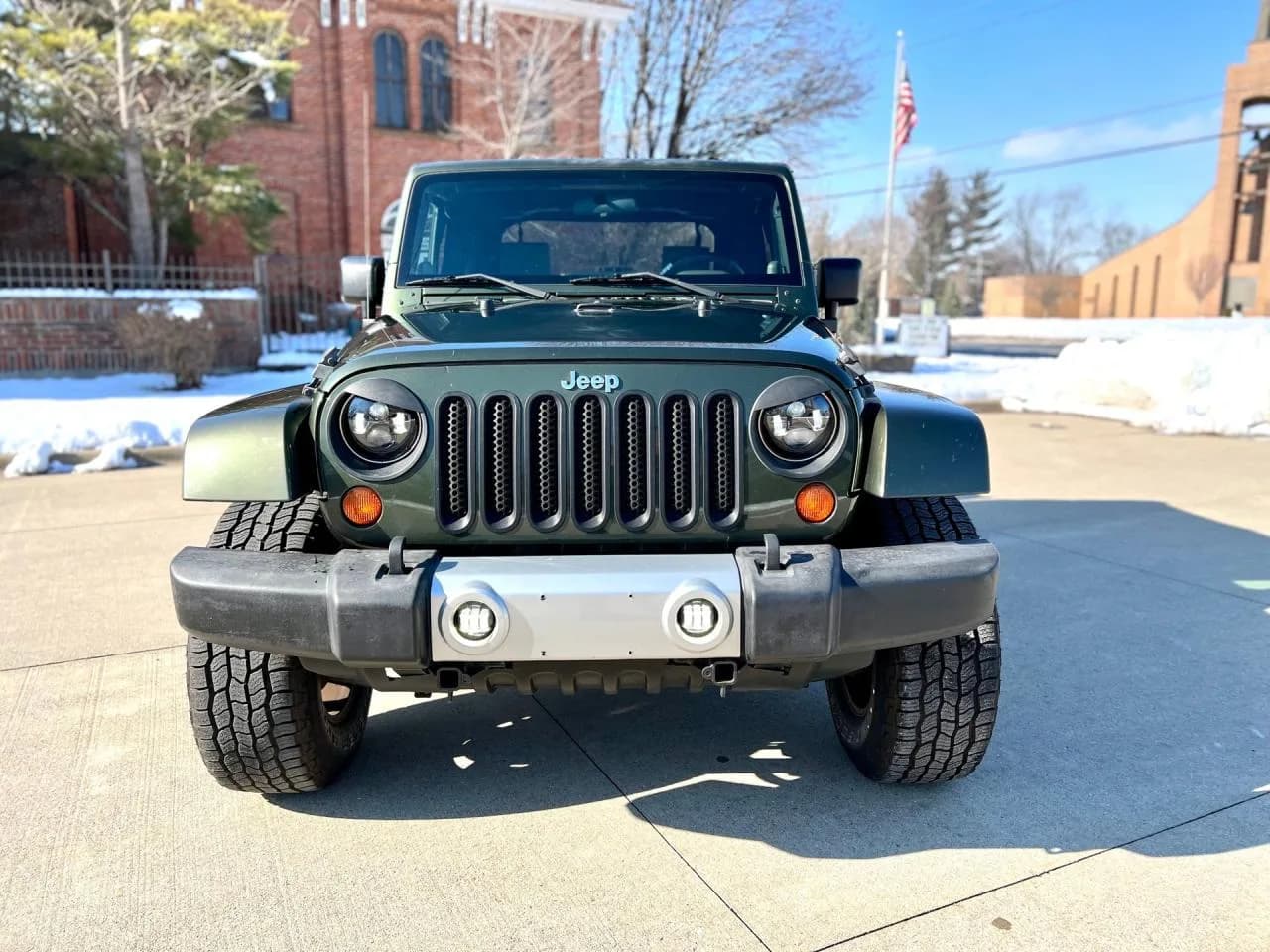 2009 Jeep Wrangler - Thumbnail 3