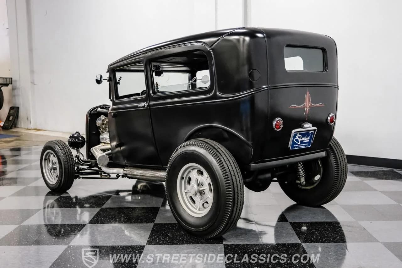 1931 Ford Model A Tudor Sedan Streetrod - Thumbnail 8