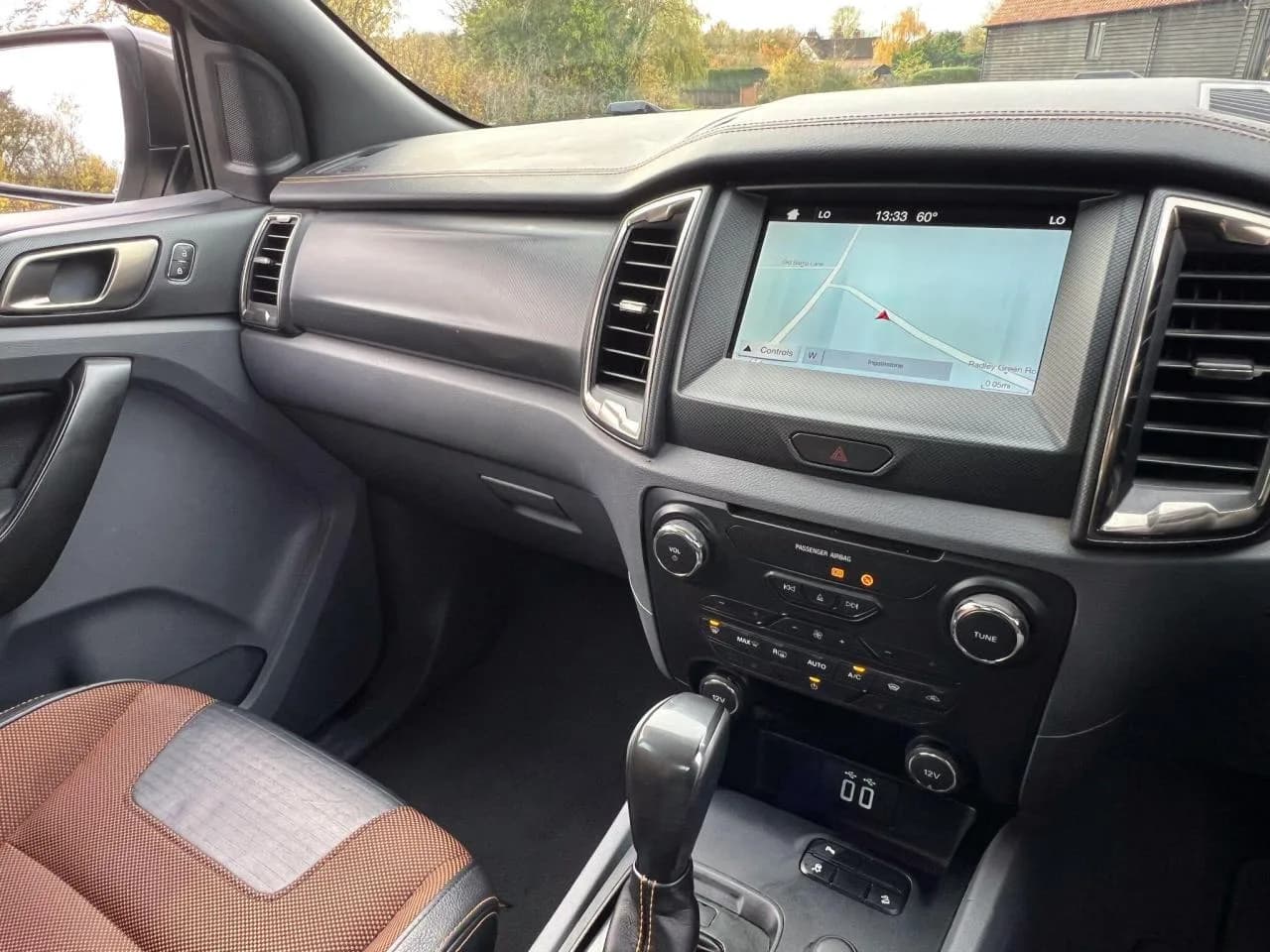 2018 Ford 3.2 TDCi Wildtrak Auto 4WD Euro 5 4dr - Thumbnail 6