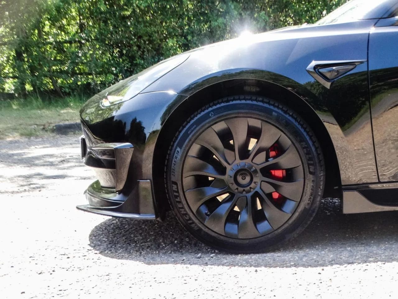 2023 Tesla Auto RWD 4dr - Thumbnail 5
