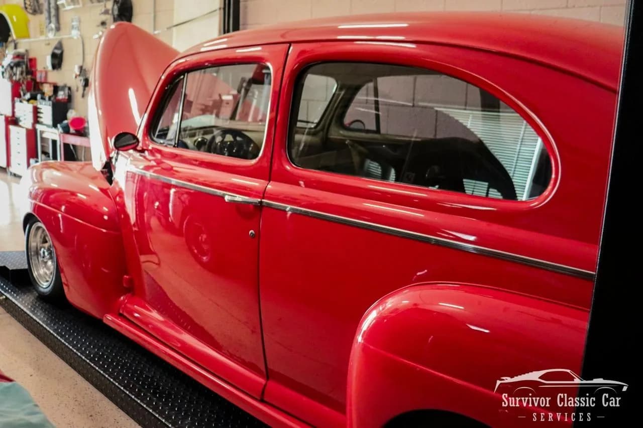 1941 Ford Super Deluxe - Thumbnail 3