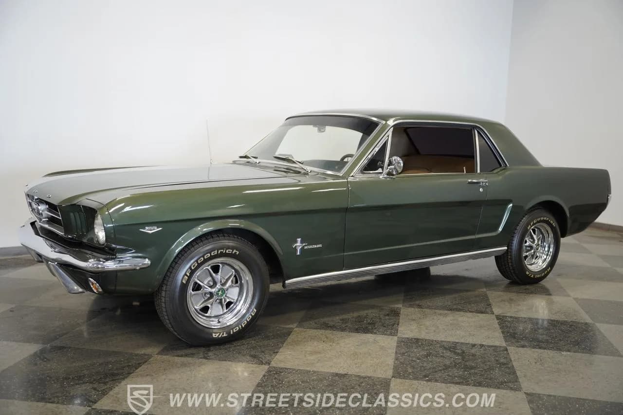 1965 Ford Mustang - Thumbnail 7