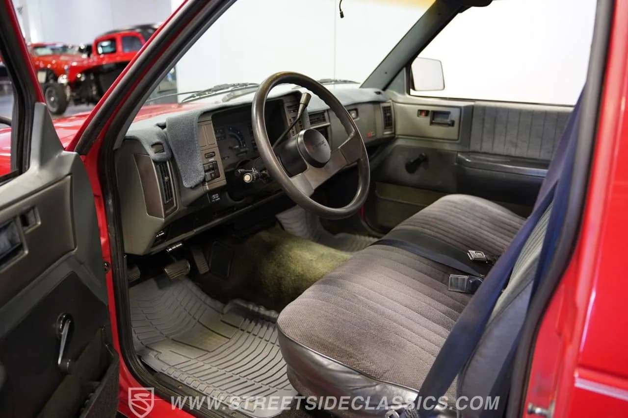 1991 Chevrolet S10 V8 Restomod - Thumbnail 4
