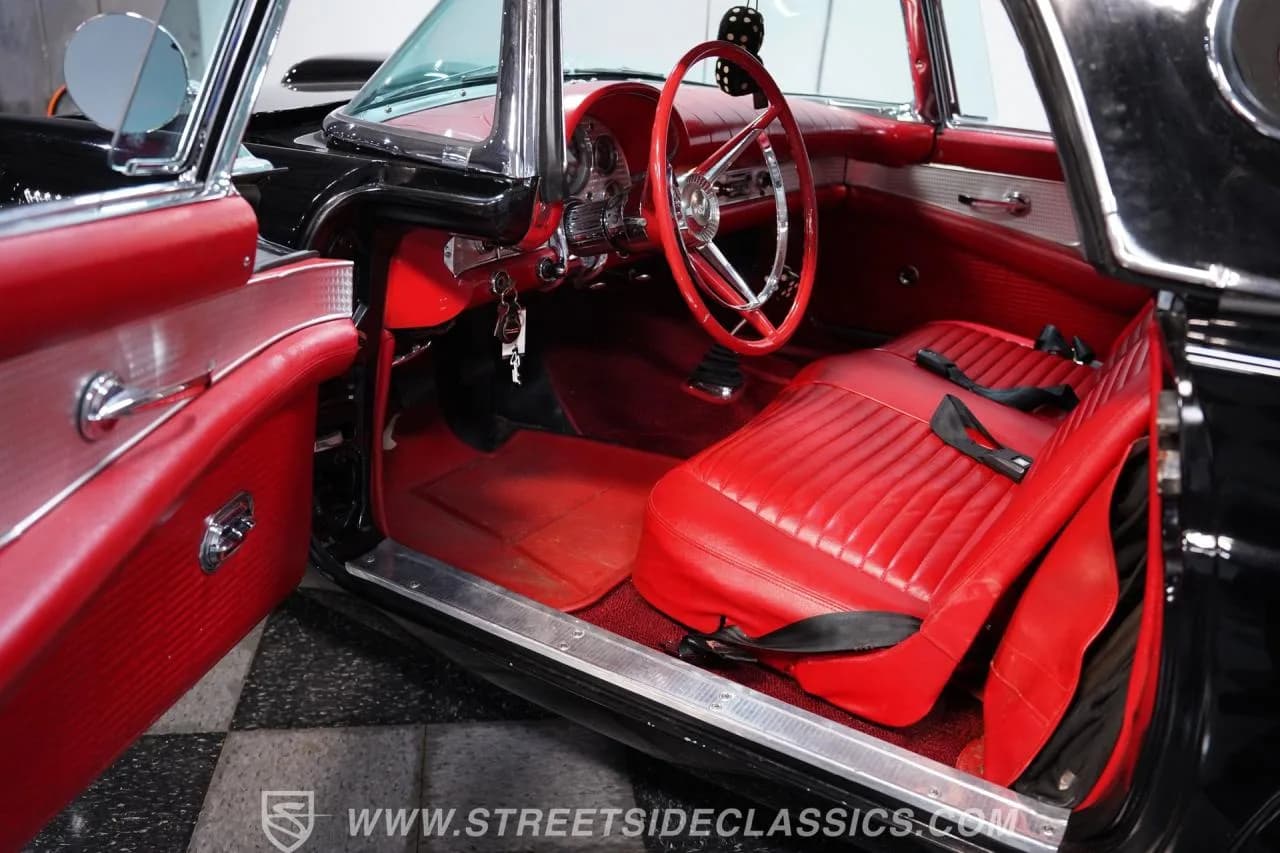 1957 Ford Thunderbird - Thumbnail 4