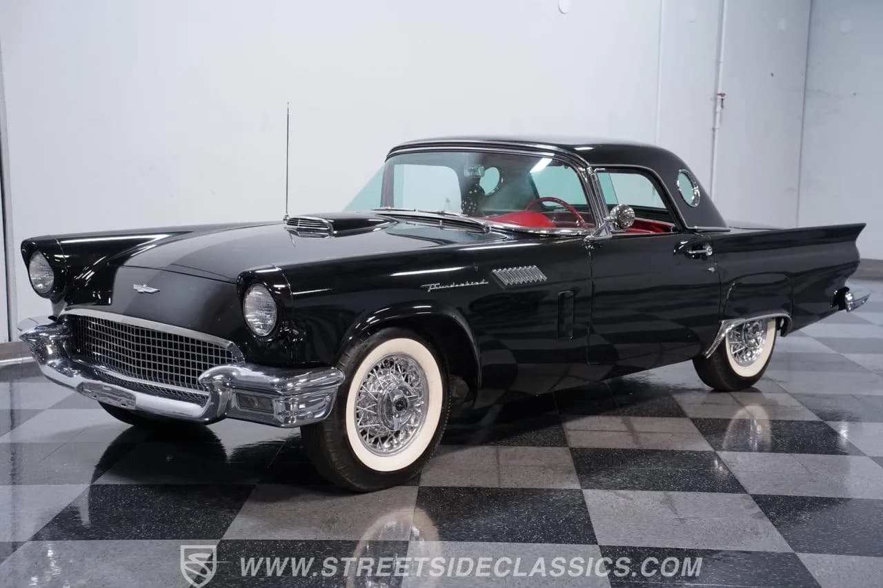 1957 Ford Thunderbird - Thumbnail 6