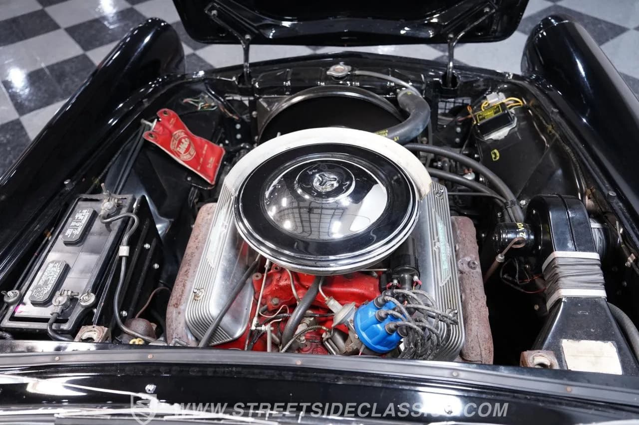 1957 Ford Thunderbird - Thumbnail 3