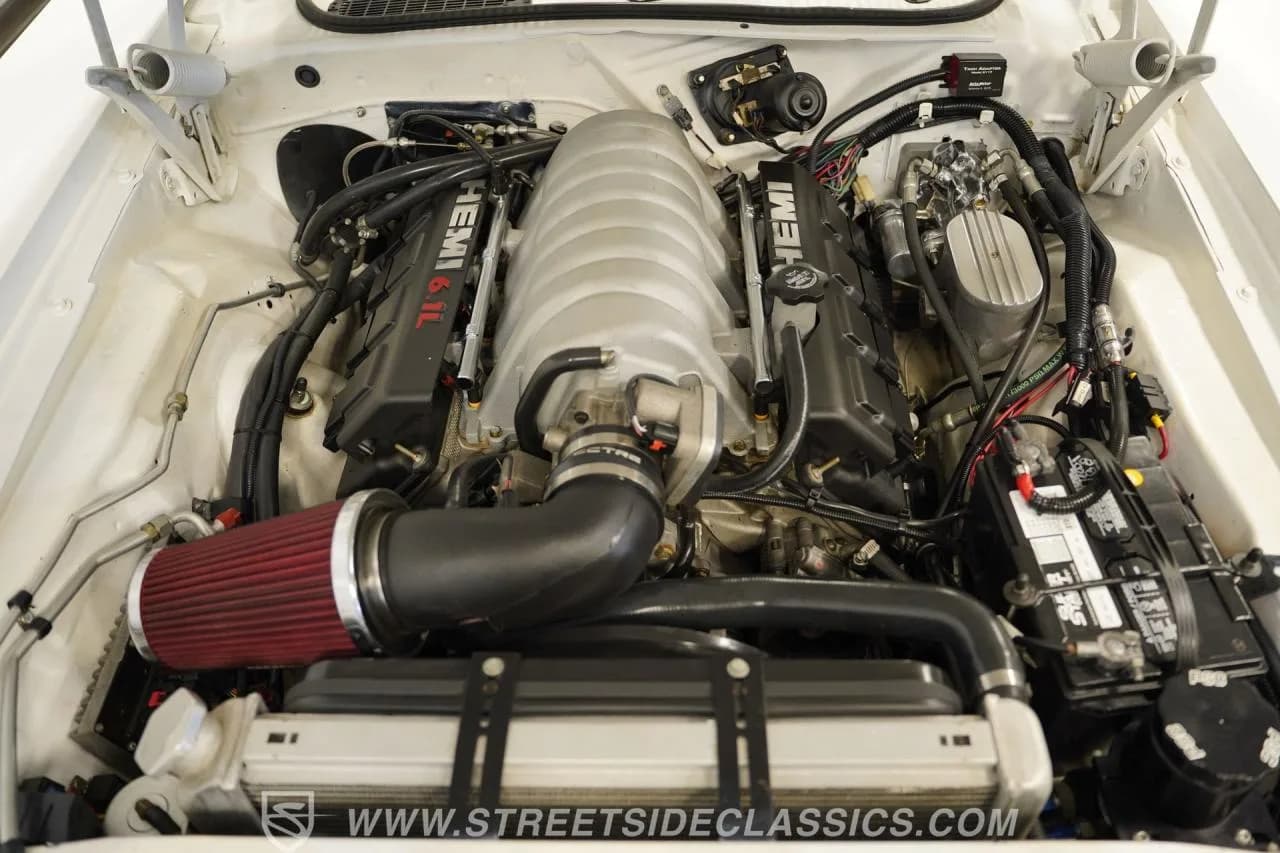 1972 Plymouth Barracuda Restomod - Thumbnail 4