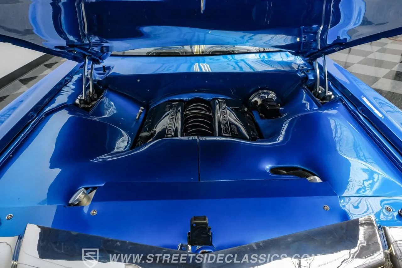 1972 Chevrolet Impala Custom Restomod - Thumbnail 3