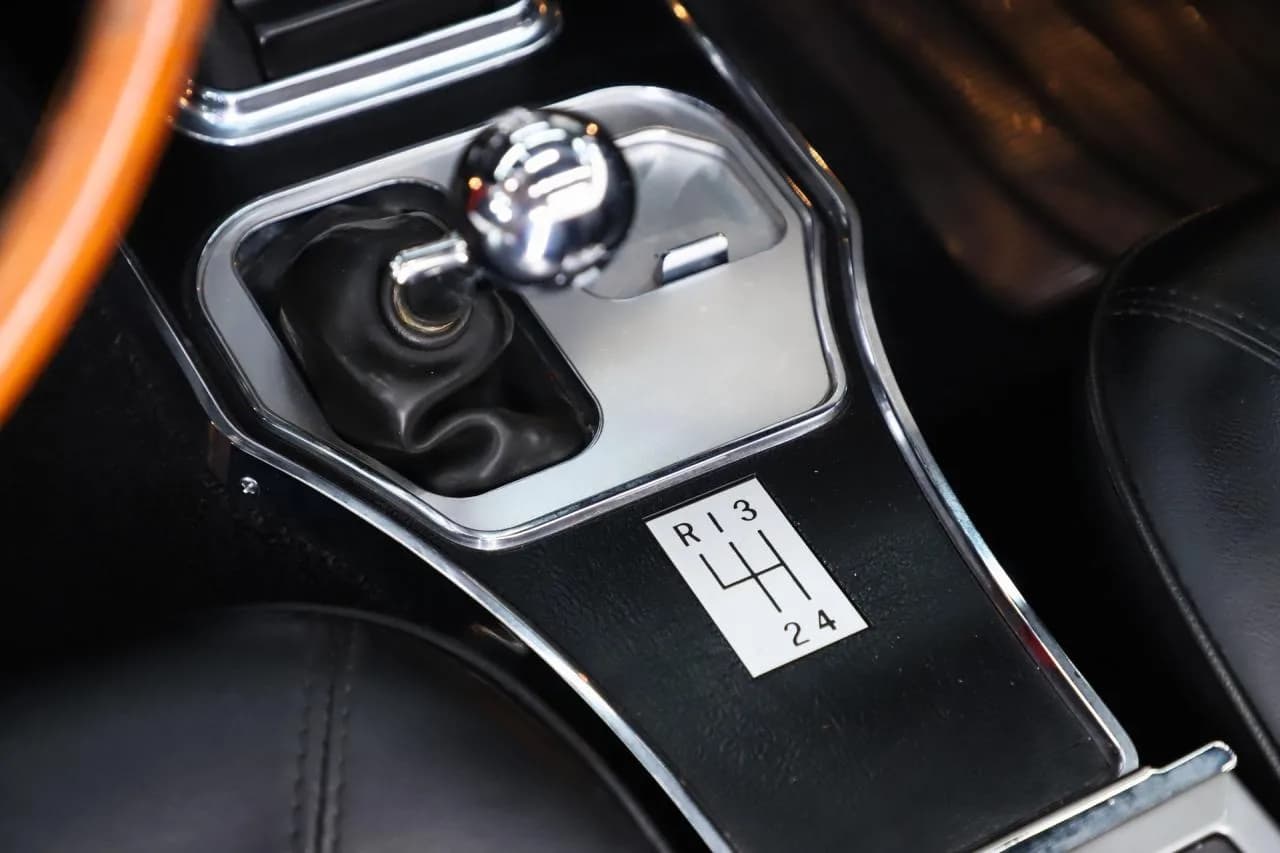 1966 Chevrolet Corvette - Thumbnail 4