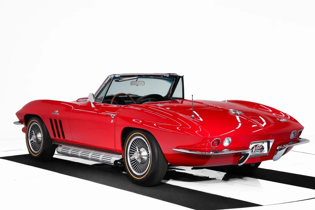 1966 Chevrolet Corvette - Thumbnail 6