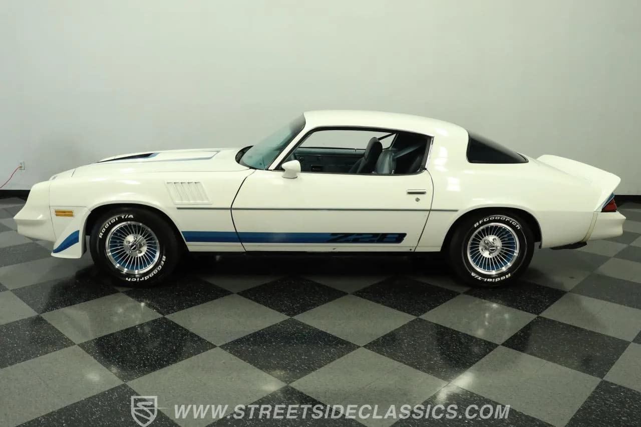 1979 Chevrolet Camaro Z/28 - Thumbnail 2