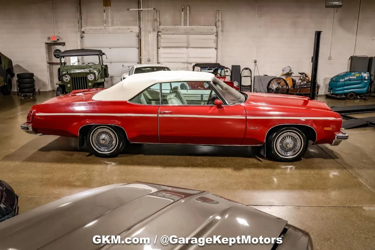 1975 Oldsmobile Delta 88 Royale - Thumbnail 8