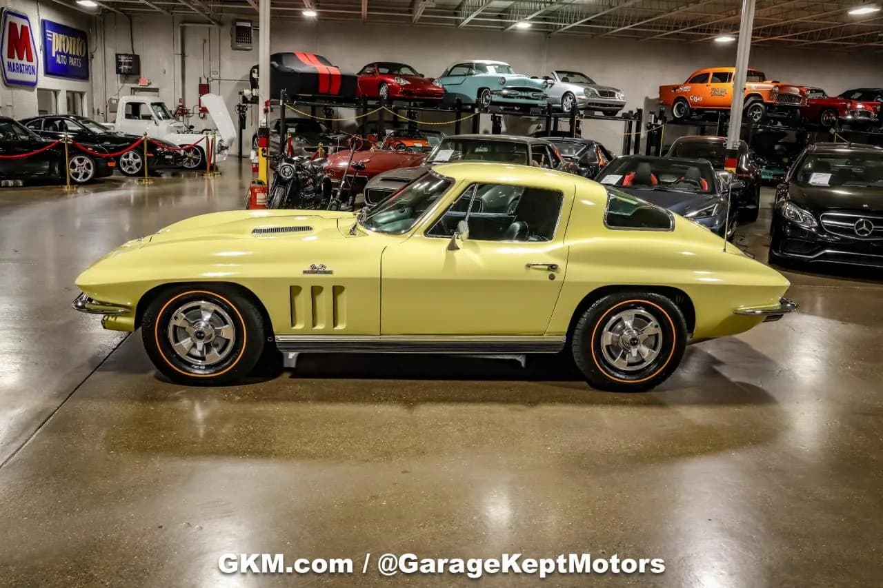 1966 Chevrolet Corvette - Thumbnail 5