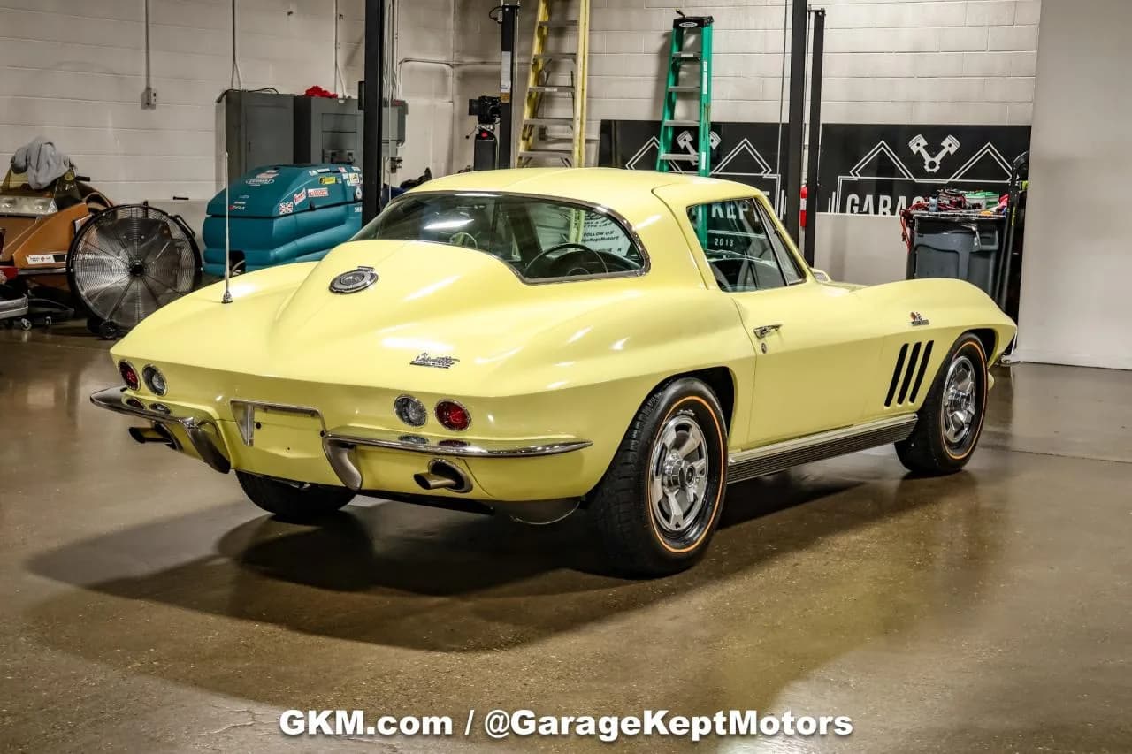 1966 Chevrolet Corvette - Thumbnail 8