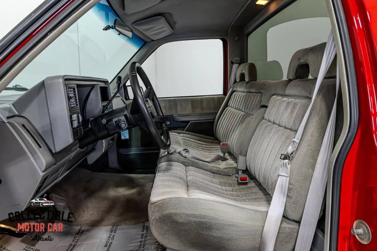 1992 Chevrolet C1500 - Thumbnail 5
