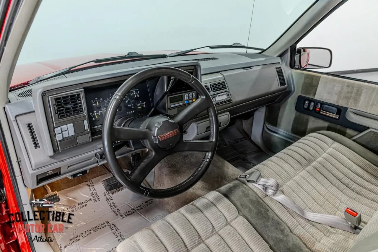 1992 Chevrolet C1500 - Thumbnail 3