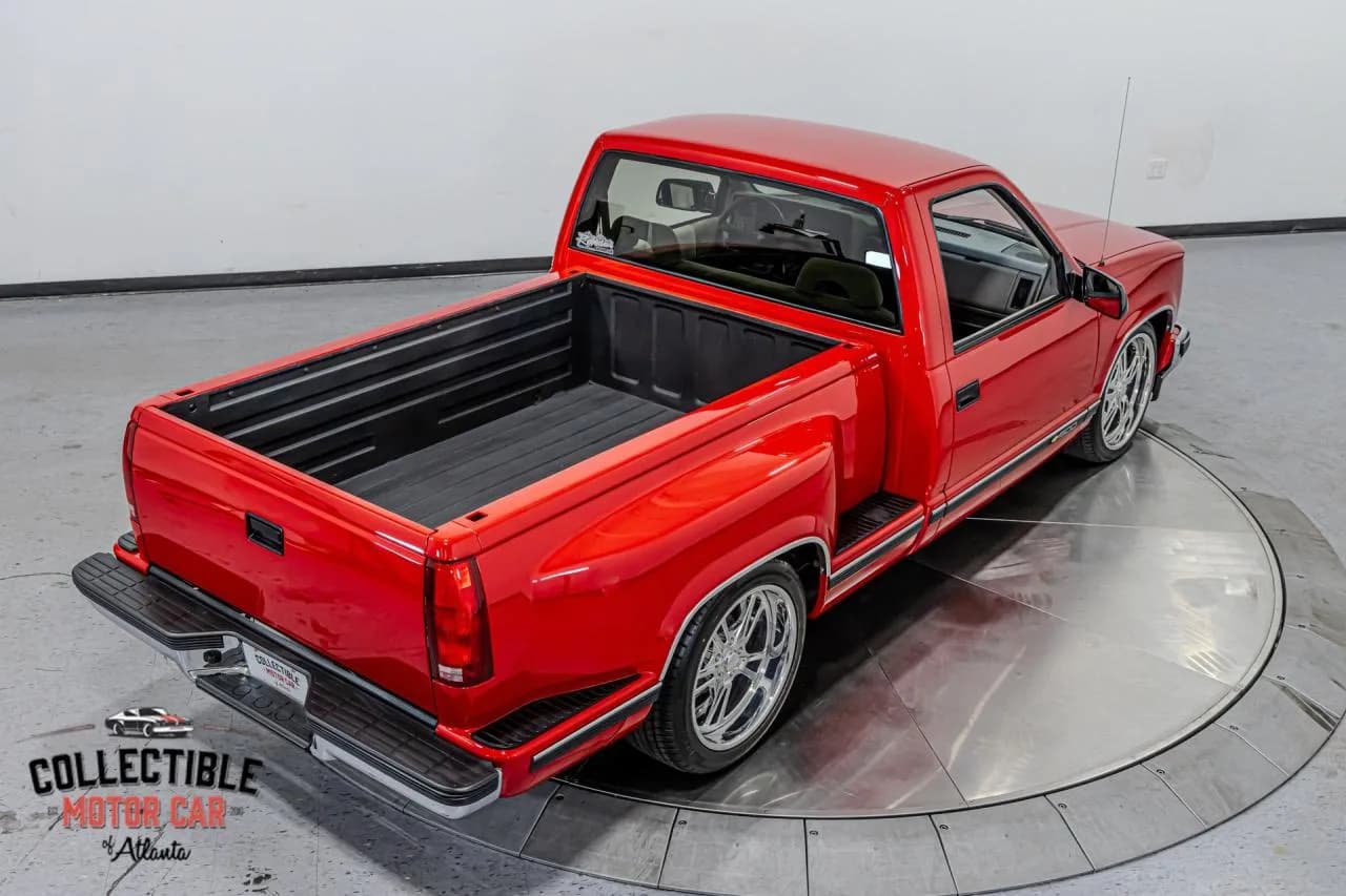 1992 Chevrolet C1500 - Image 30