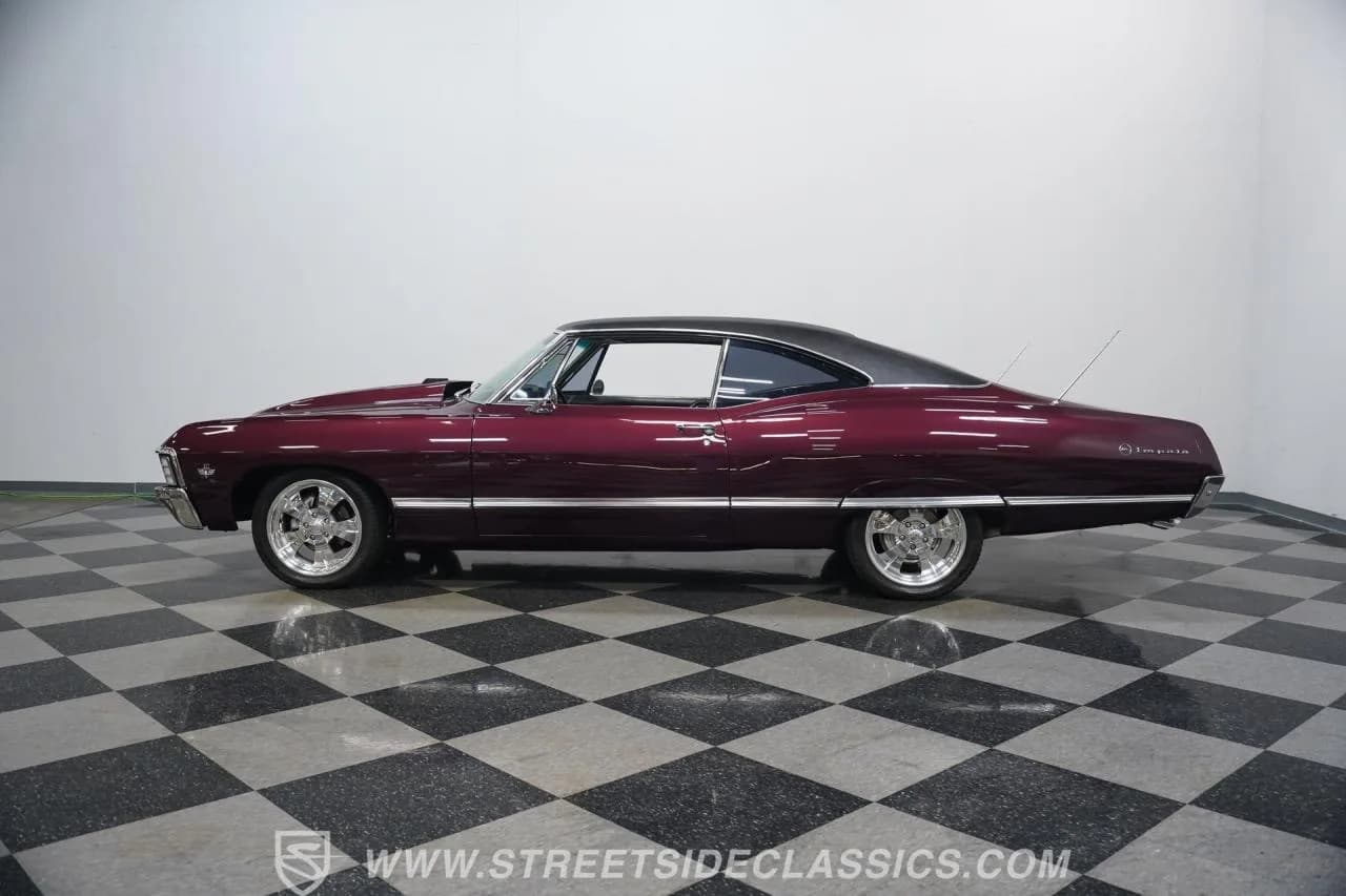 1967 Chevrolet Impala - Thumbnail 2