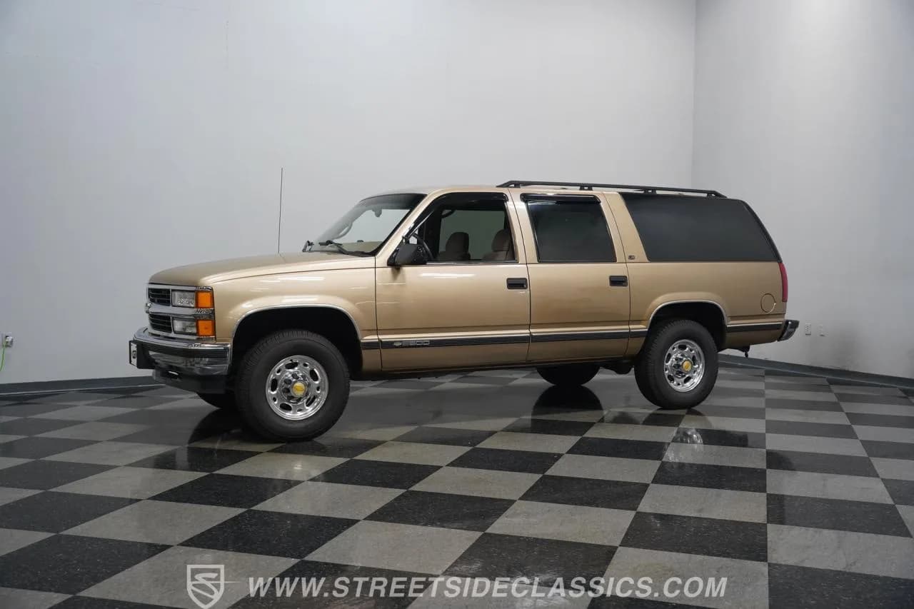 1999 Chevrolet Suburban 2500 - Thumbnail 7