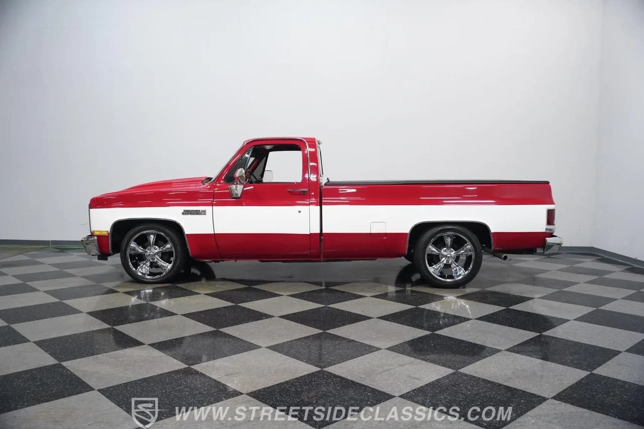 1985 GMC Sierra 1500 Classic - Thumbnail 8