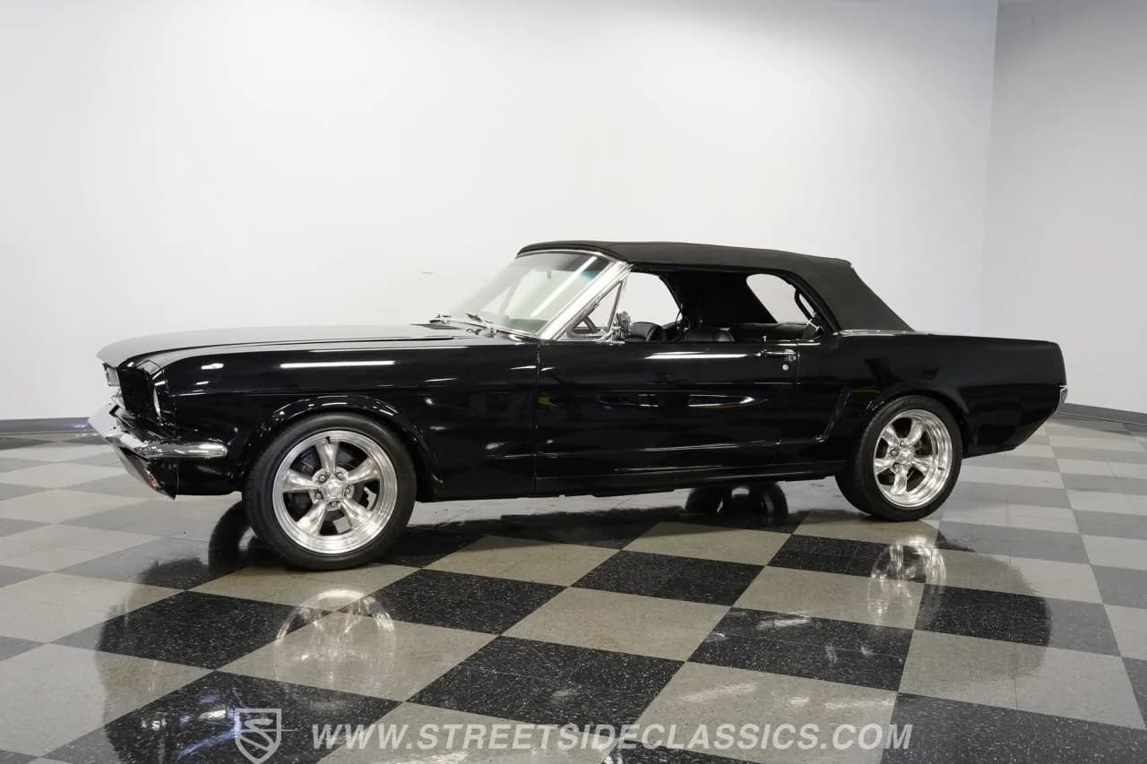 1966 Ford Mustang Convertible - Thumbnail 7
