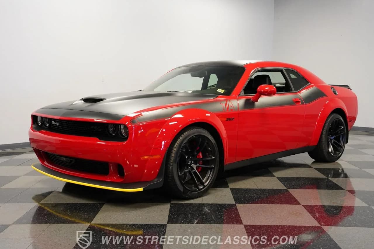 2022 Dodge Challenger R/T Scat Pack T/A 392 Widebody - Thumbnail 6
