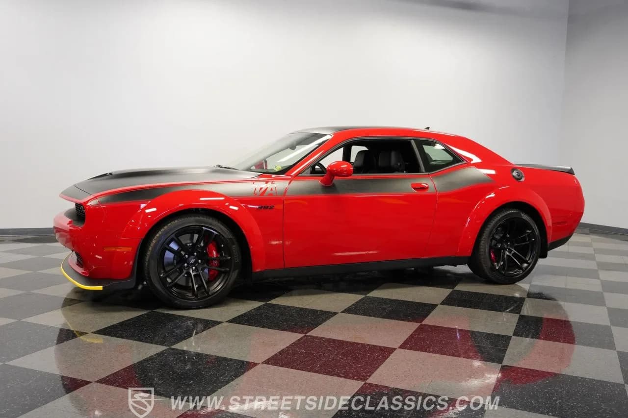 2022 Dodge Challenger R/T Scat Pack T/A 392 Widebody - Thumbnail 7